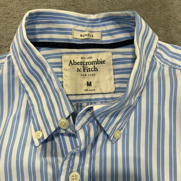 Abercrombie and Fitch Muscle Shirt Medium Blue & White Stripe Button Up Preppy - Picture 9 of 9
